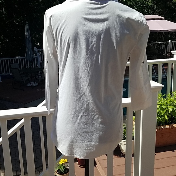 Tops by Threads - Picture 3 of 6